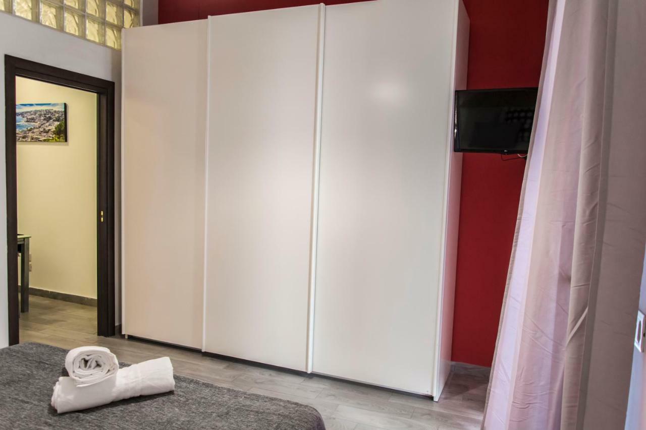 A Casa Nel Borgo Apartment เนเปิลส์ ภายนอก รูปภาพ